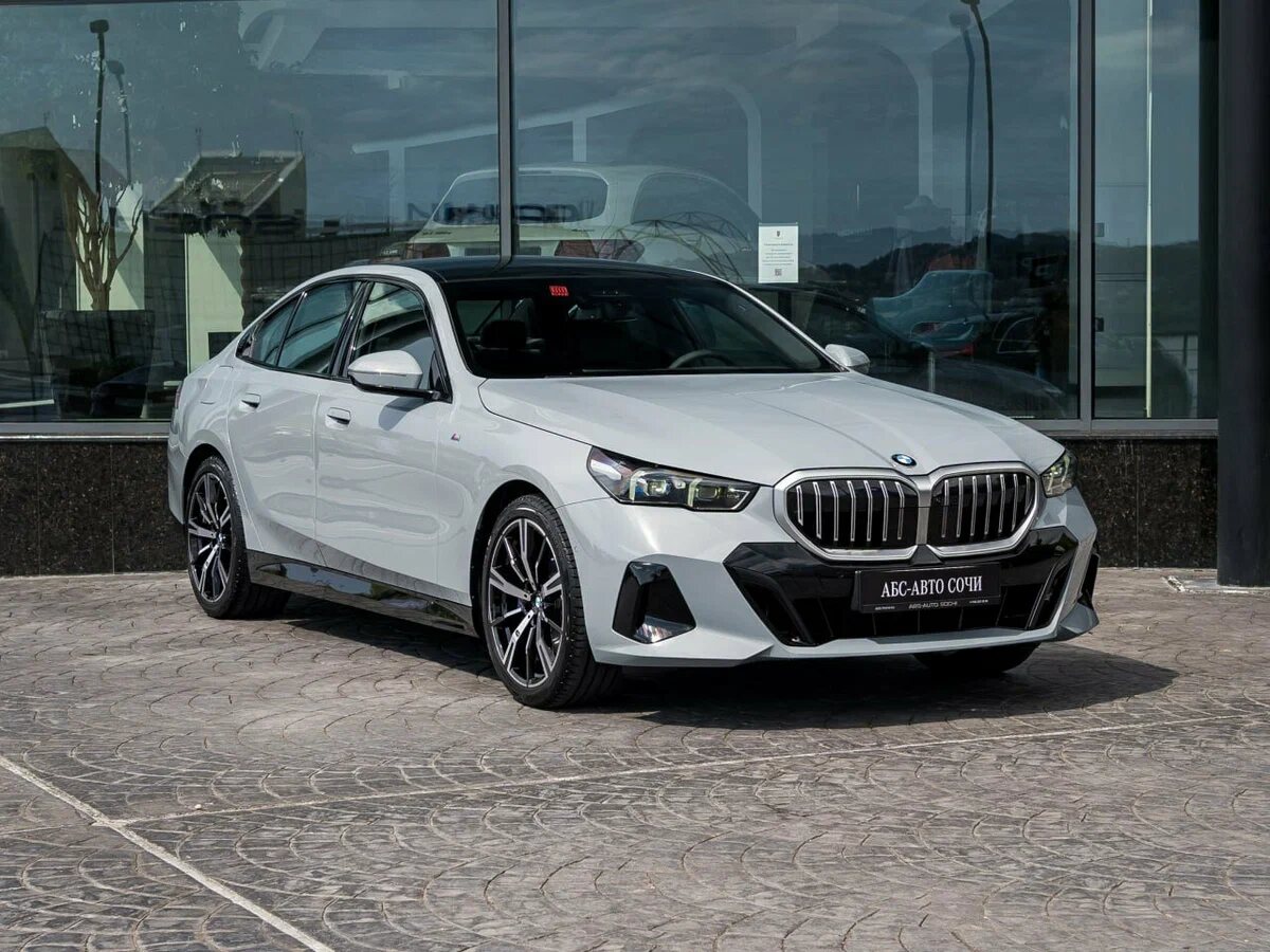 Автомобиль BMW